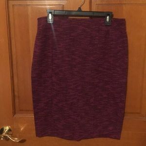 🎉 3 for $15 🎉 Black and pink skirt